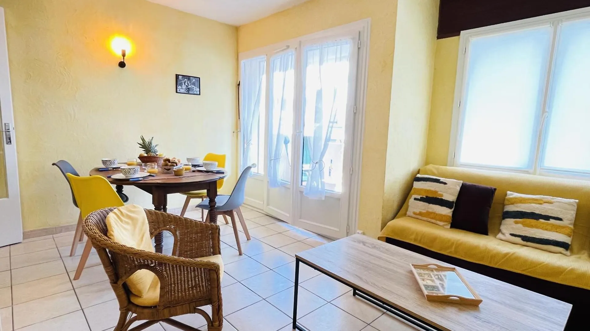 Apartment Appartement 2 Chambres A 100 M De La Plage Frejus