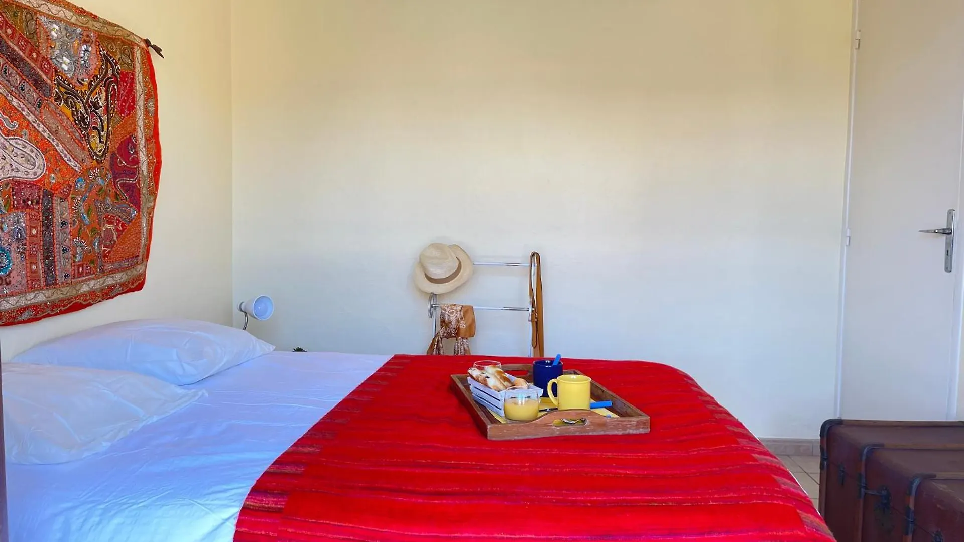 Apartment Appartement 2 Chambres A 100 M De La Plage Frejus France